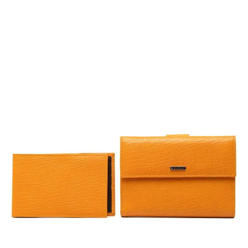 Gucci Logo Short Wallet